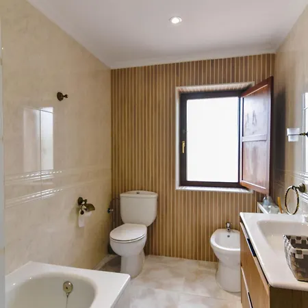 Cómoda Casa En Entorno Natural Y Cerca De La Playa